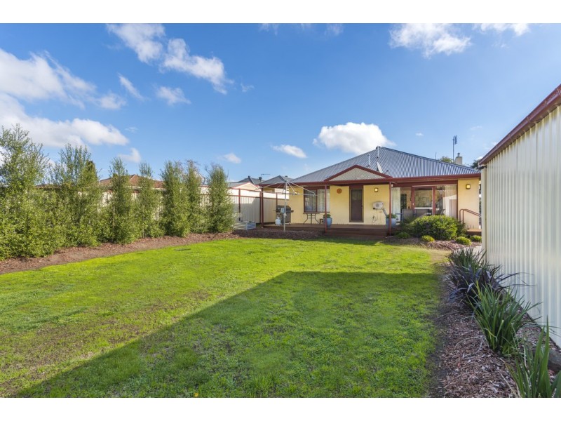 8 Tower Street, Kyneton VIC 3444