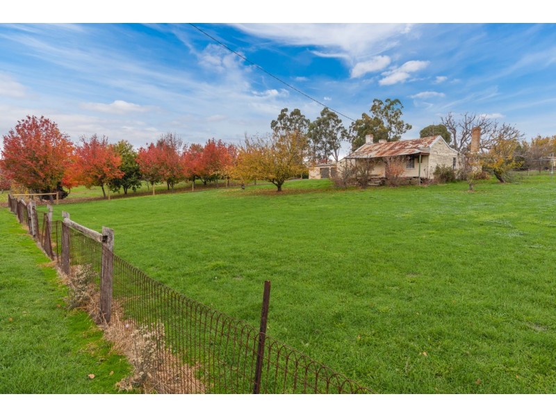 9 De La Beche Street, Taradale VIC 3447