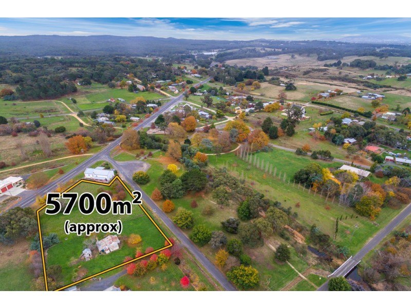 9 De La Beche Street, Taradale VIC 3447