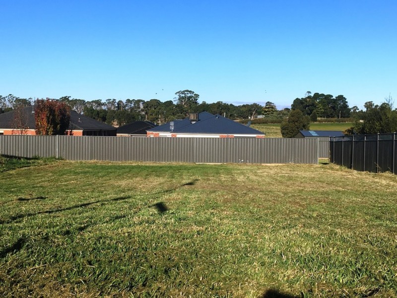 59 Caroline Chisholm Drive, Kyneton VIC 3444
