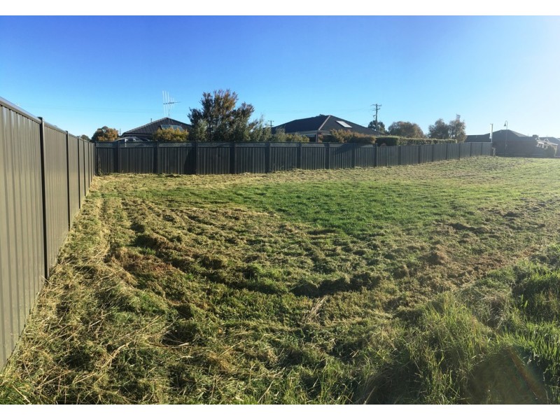 59 Caroline Chisholm Drive, Kyneton VIC 3444
