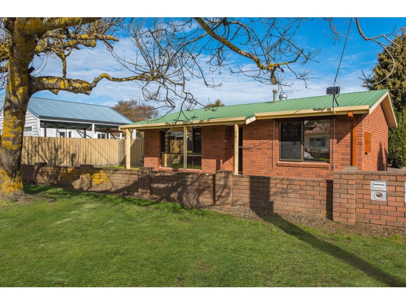 1/11 Edgecombe Street, Kyneton VIC 3444