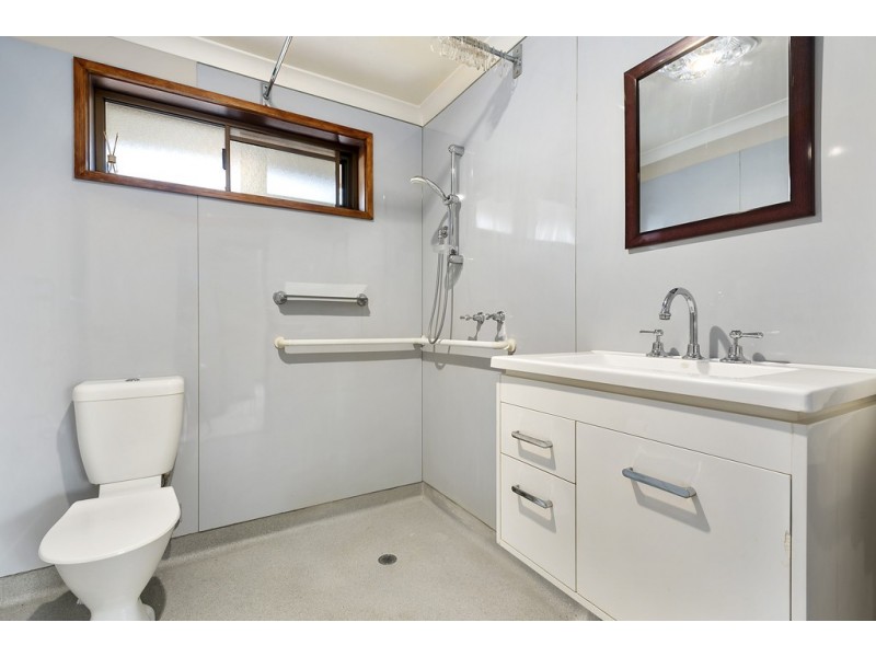 1/11 Edgecombe Street, Kyneton VIC 3444