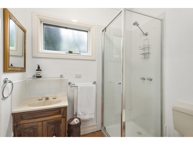 10 Corinella Road, Woodend VIC 3442