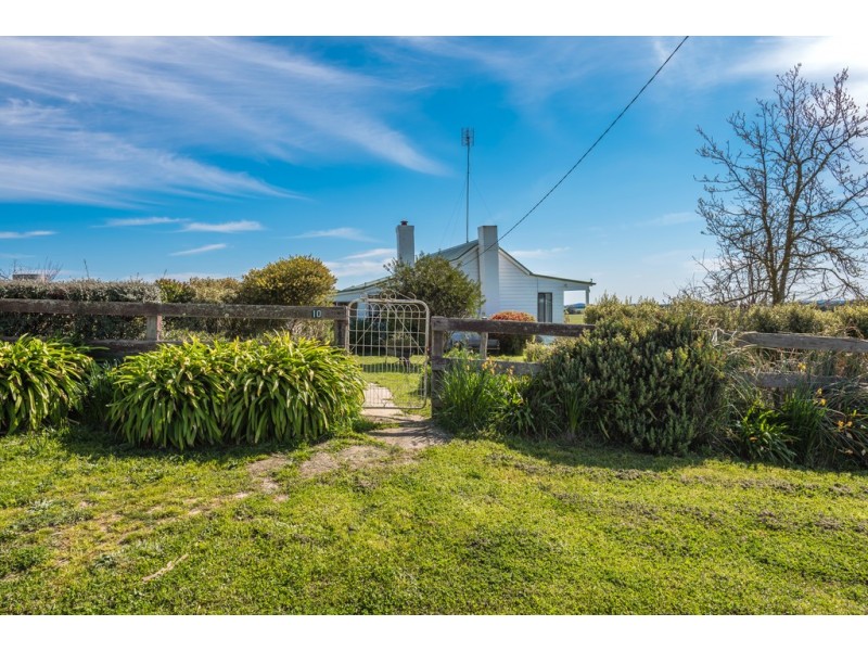 10 Scobles Road, Drummond VIC 3461