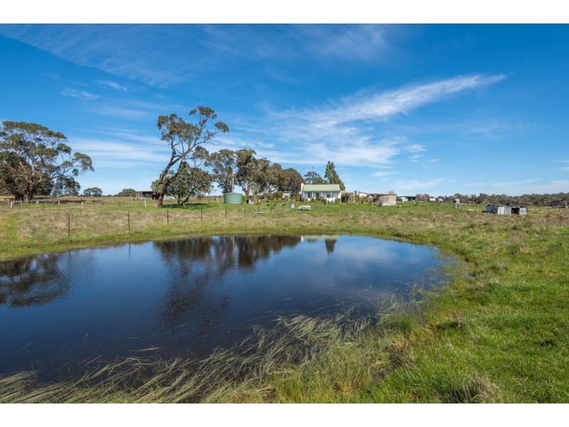 10 Scobles Road, Drummond VIC 3461