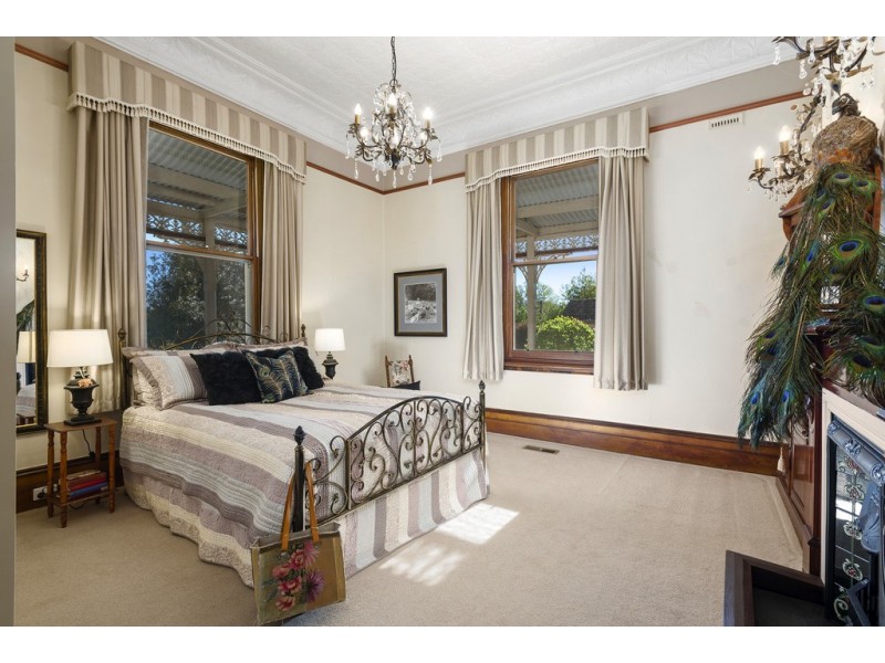 32 Simpson Street, Kyneton VIC 3444