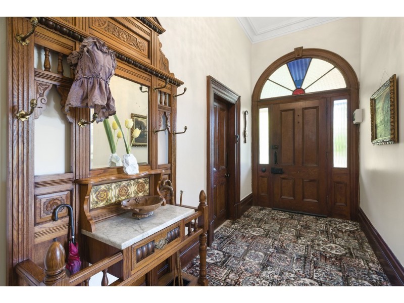 32 Simpson Street, Kyneton VIC 3444