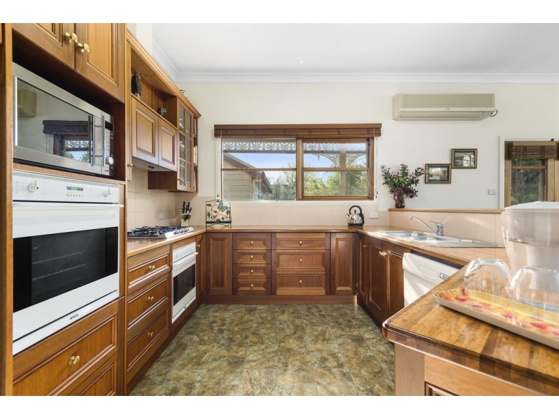 32 Simpson Street, Kyneton VIC 3444