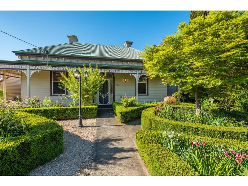 32 Simpson Street, Kyneton VIC 3444