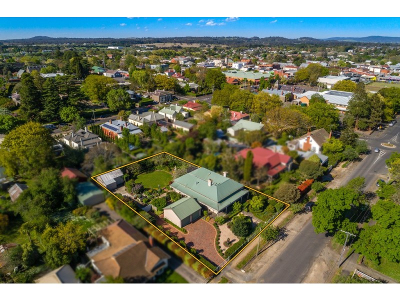 32 Simpson Street, Kyneton VIC 3444