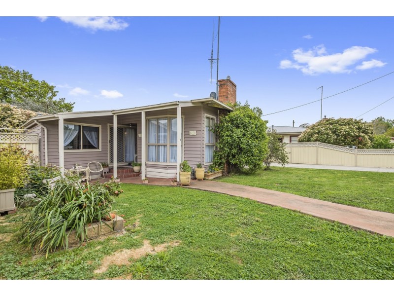 11 Elizabeth Avenue, Kyneton VIC 3444