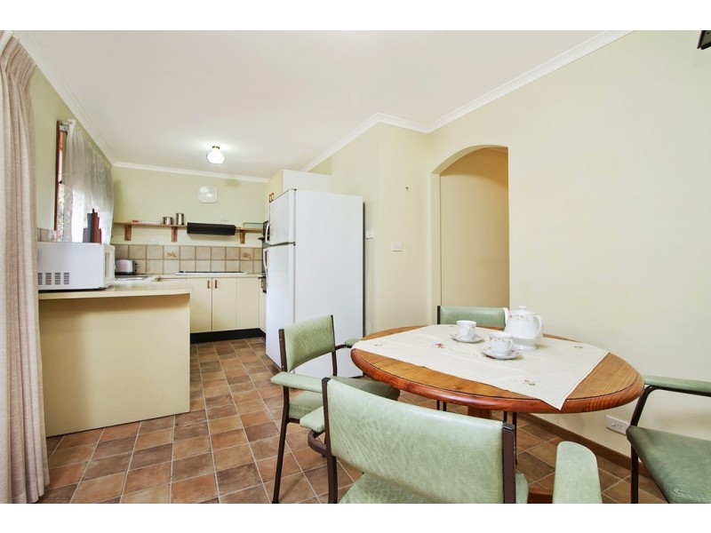 4/196 Mollison Street, Kyneton VIC 3444