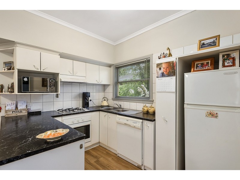 27 Beauchamp Street, Kyneton VIC 3444