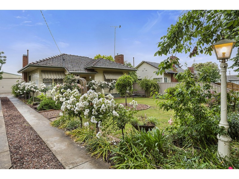 27 Beauchamp Street, Kyneton VIC 3444