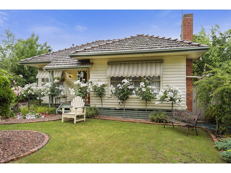 27 Beauchamp Street, Kyneton VIC 3444