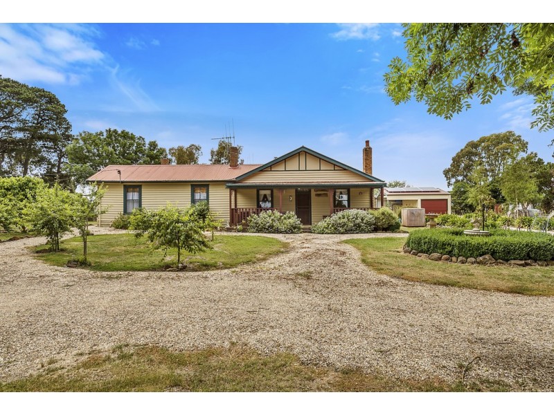52 Fiddlers Green Road, Kyneton VIC 3444