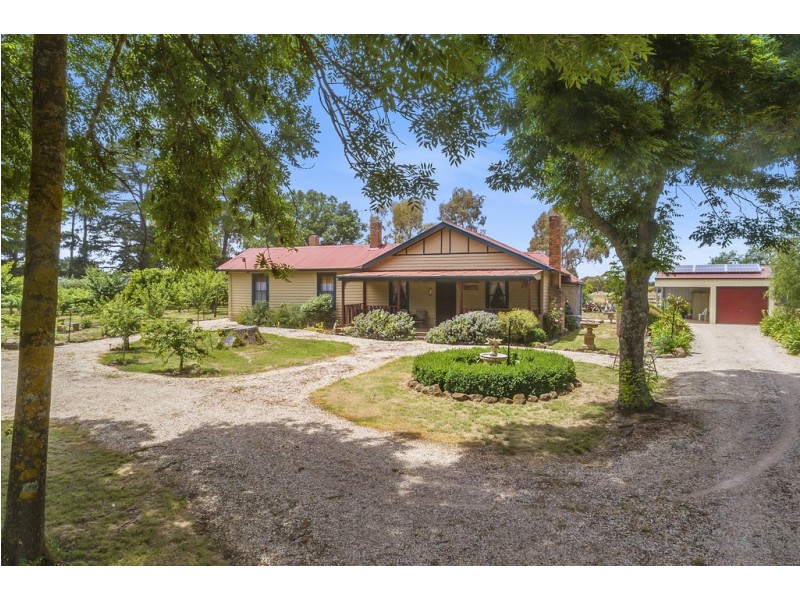 52 Fiddlers Green Road, Kyneton VIC 3444