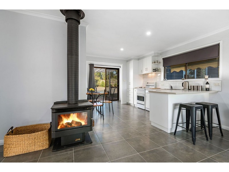 1A Thompson Street, Elphinstone VIC 3448