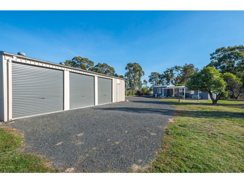 1A Thompson Street, Elphinstone VIC 3448