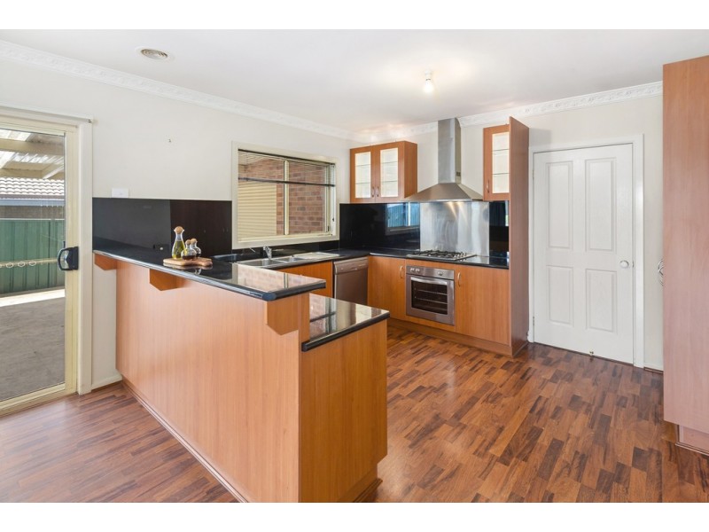 16 Palmer Place, Kyneton VIC 3444