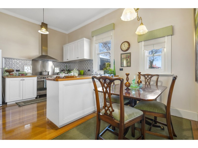 122 High Street, Kyneton VIC 3444