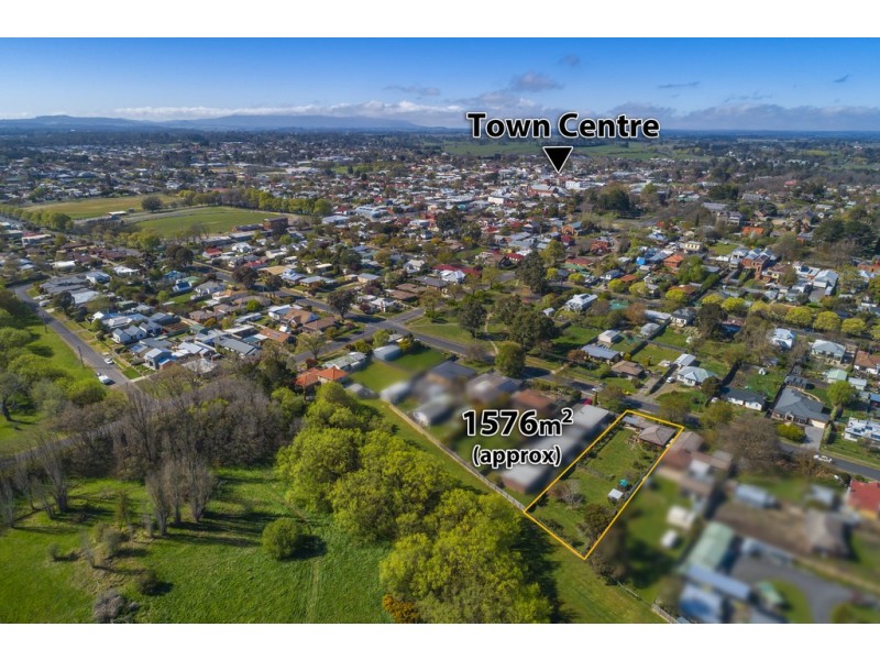 82 Beauchamp Street, Kyneton VIC 3444