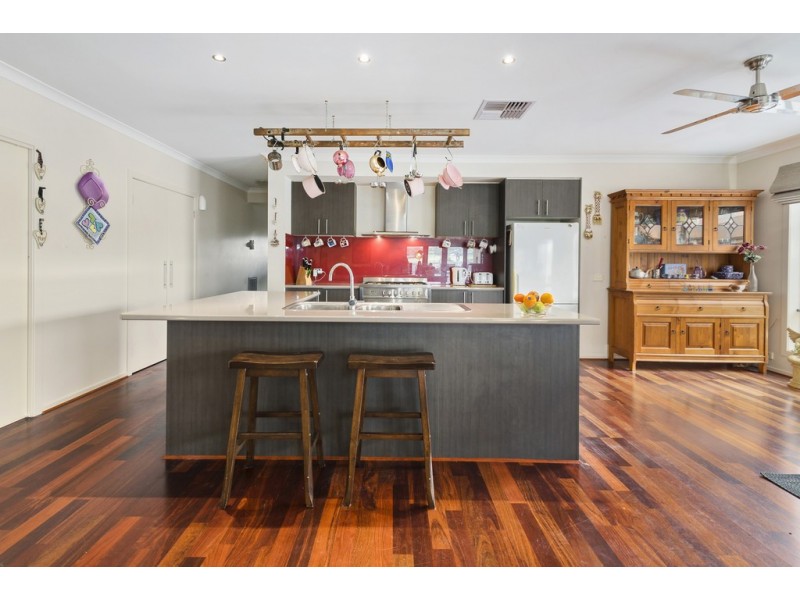 6 Martin Place, Kyneton VIC 3444