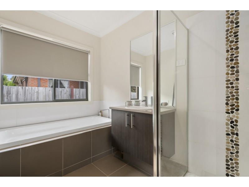 6 Martin Place, Kyneton VIC 3444