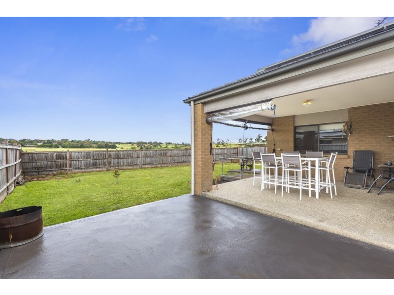 6 Martin Place, Kyneton VIC 3444