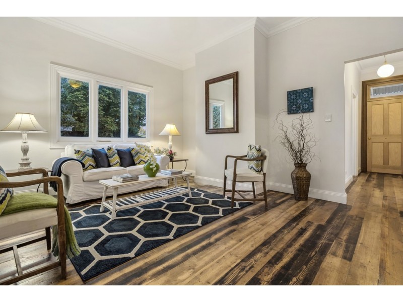 25 Yaldwyn Street East, Kyneton VIC 3444