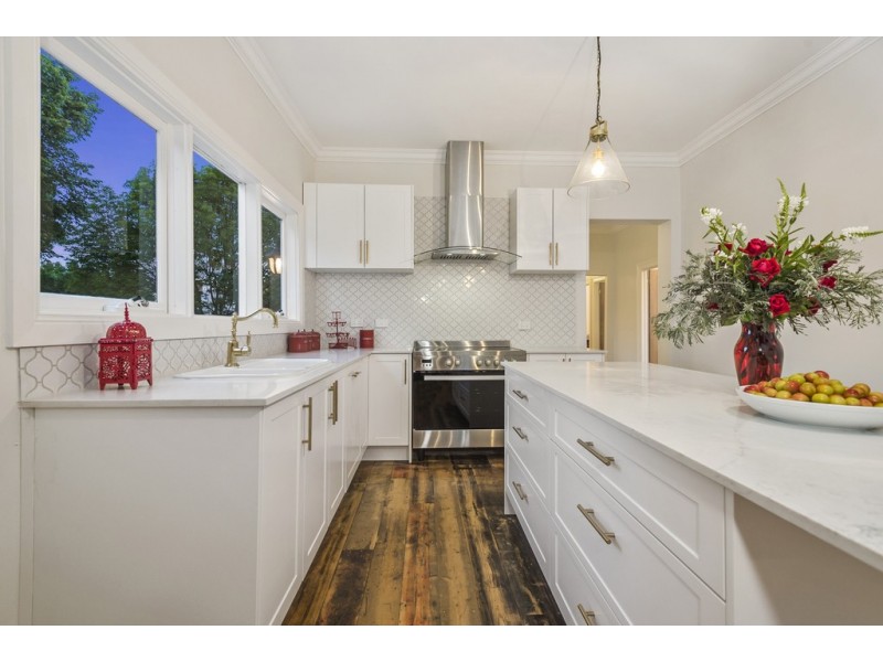 25 Yaldwyn Street East, Kyneton VIC 3444