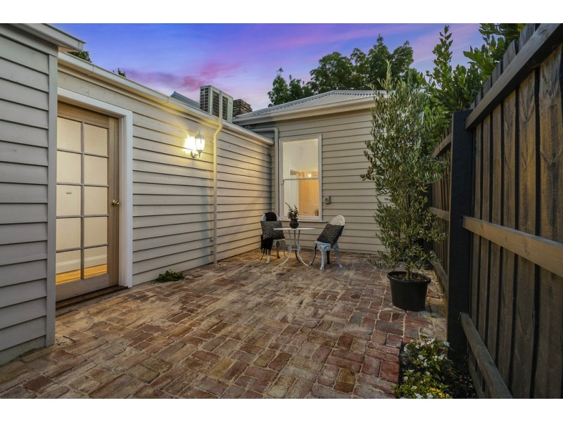 25 Yaldwyn Street East, Kyneton VIC 3444