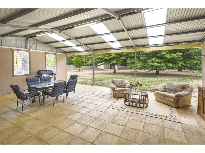 9 Dryden Street, Carlsruhe VIC 3442