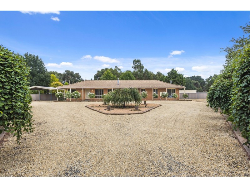 9 Dryden Street, Carlsruhe VIC 3442