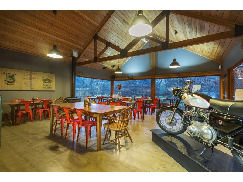 Motobean Cafe, 15 Ellesmere Place, Malmsbury VIC 3446