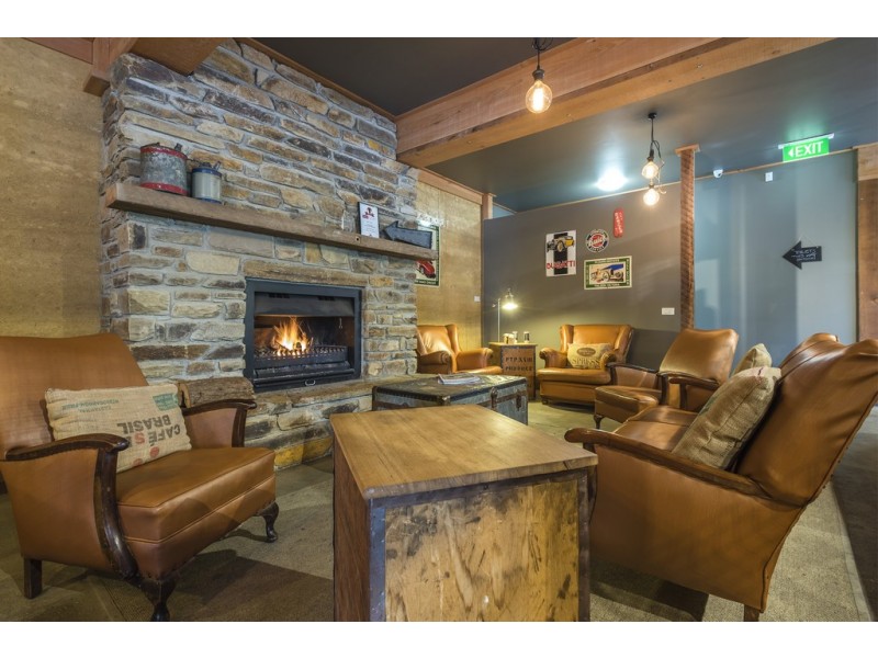 Motobean Cafe, 15 Ellesmere Place, Malmsbury VIC 3446