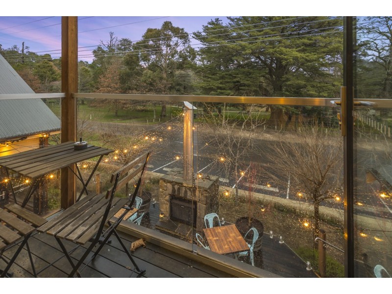 Motobean Cafe, 15 Ellesmere Place, Malmsbury VIC 3446