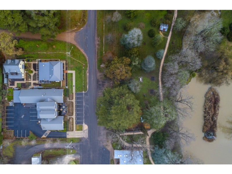 Motobean Cafe, 15 Ellesmere Place, Malmsbury VIC 3446