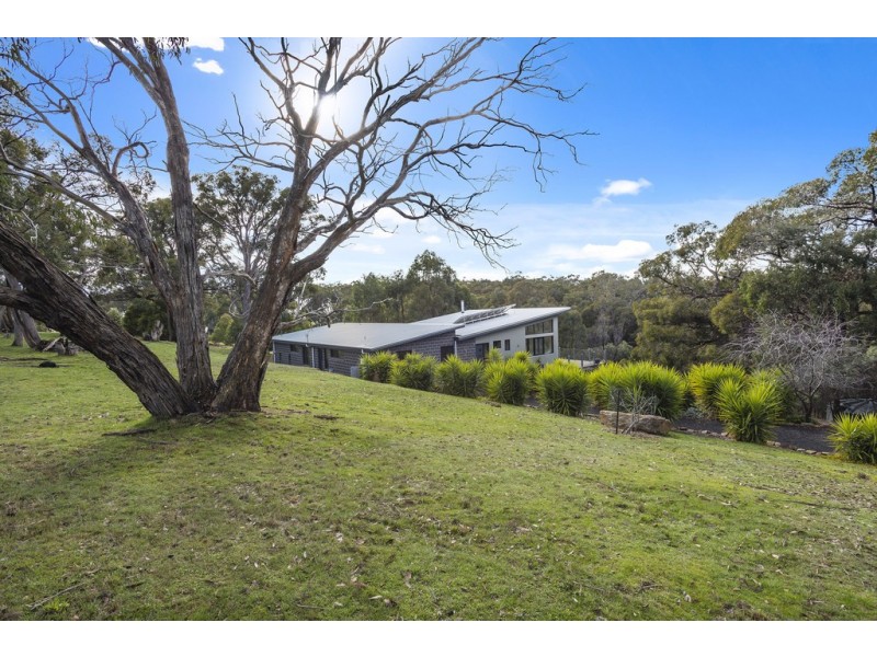 277 Shepherds Hill Road, Lauriston VIC 3444