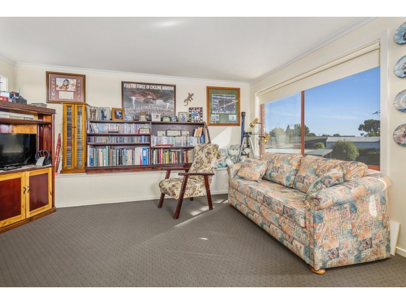 6 Castles Crescent, Kyneton VIC 3444