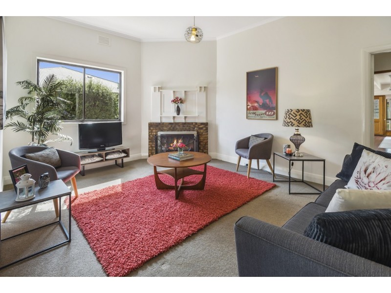 30 Victoria Street, Kyneton VIC 3444