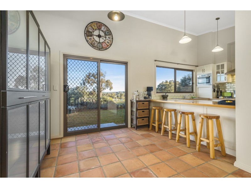 87 Phillips Road, Taradale VIC 3447