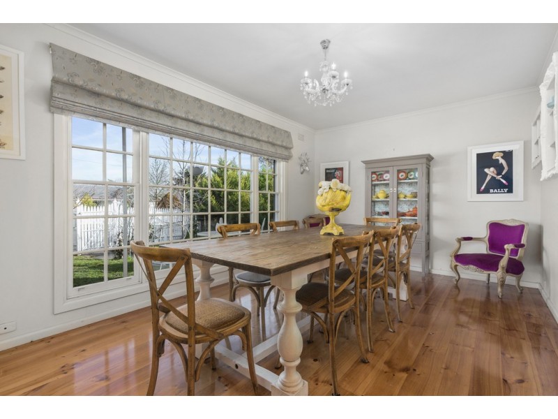 17 Sturt Street, Kyneton VIC 3444