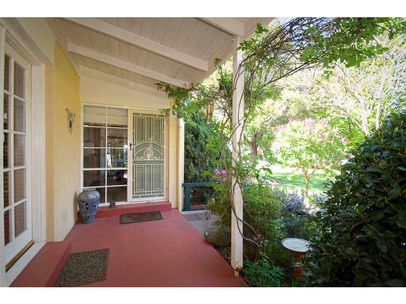 48 FAIRBAIRN PLACE*, Kyneton VIC 3444