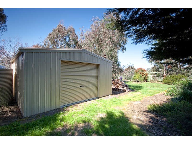 48 FAIRBAIRN PLACE*, Kyneton VIC 3444