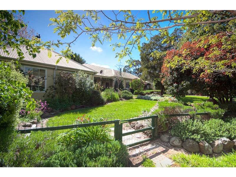 48 FAIRBAIRN PLACE*, Kyneton VIC 3444