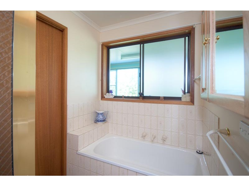 19 BARKER STREET*, Malmsbury VIC 3446