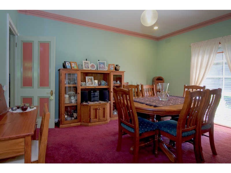 48 FAIRBAIRN PLACE, Kyneton VIC 3444