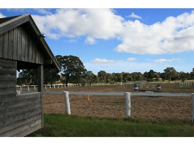 87 PHILLIPS RD, Taradale VIC 3447